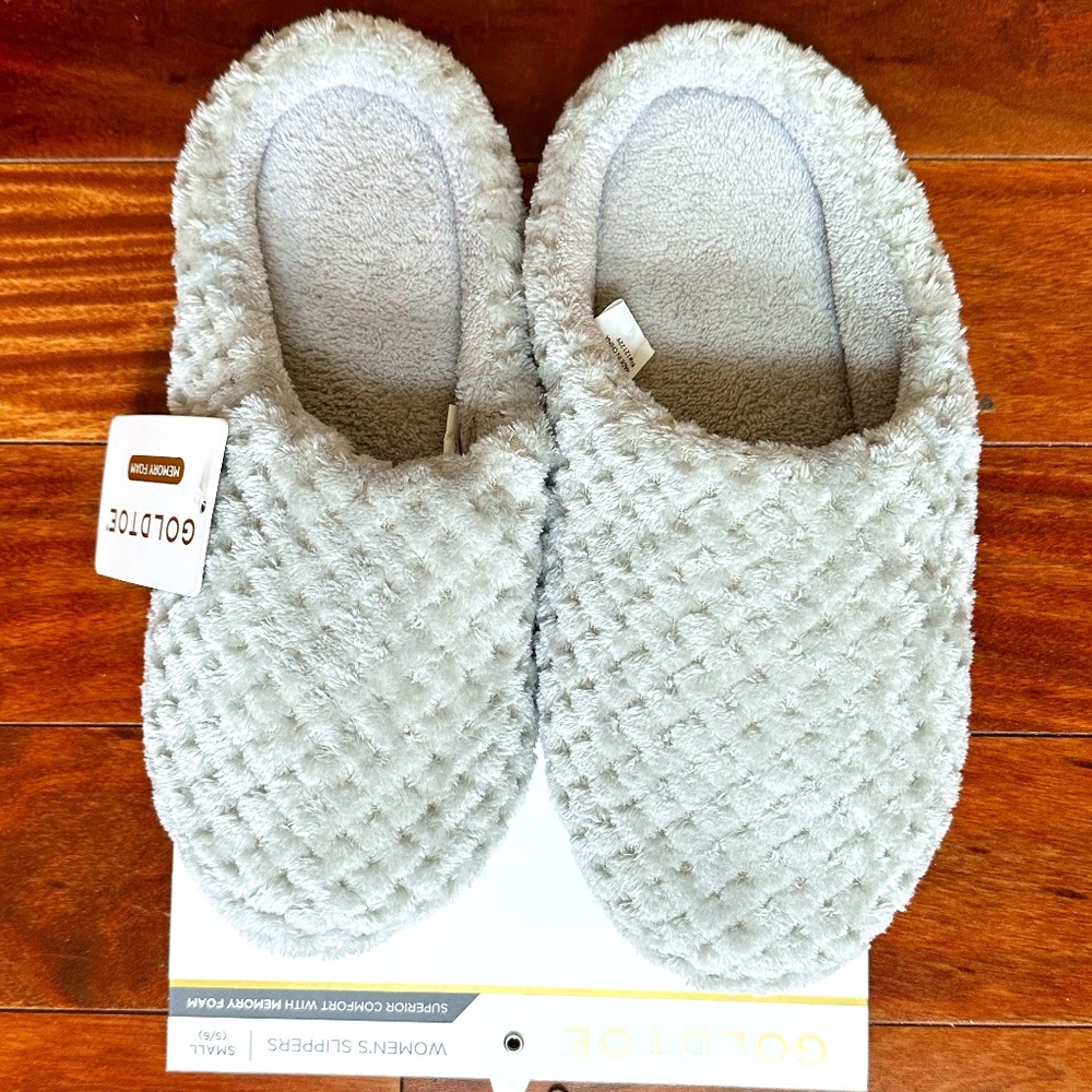 GOLD TOE WOMEN'S SLIPPERS TEXTURED KNIT:NWT GREY